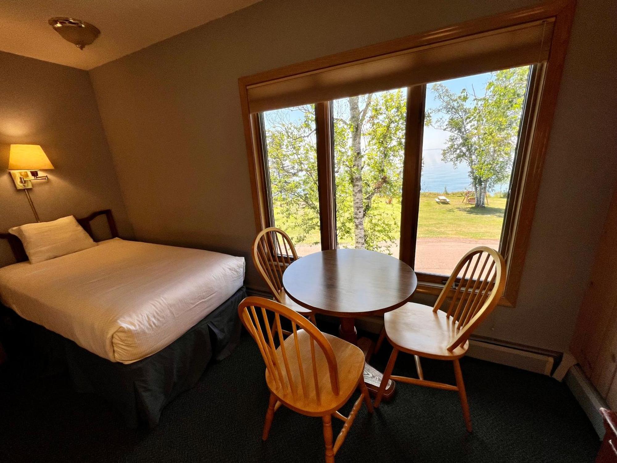 Thomsonite Inn On Lake Superior Grand Marais Buitenkant foto